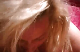 XXX Aki indah cerita sex bergambar xxx dan seksi bermain dengan tubuhnya.